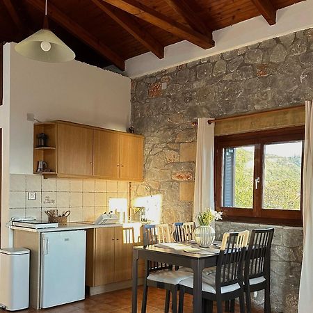 Papanestoras Apartments 카르다밀리 외부 사진