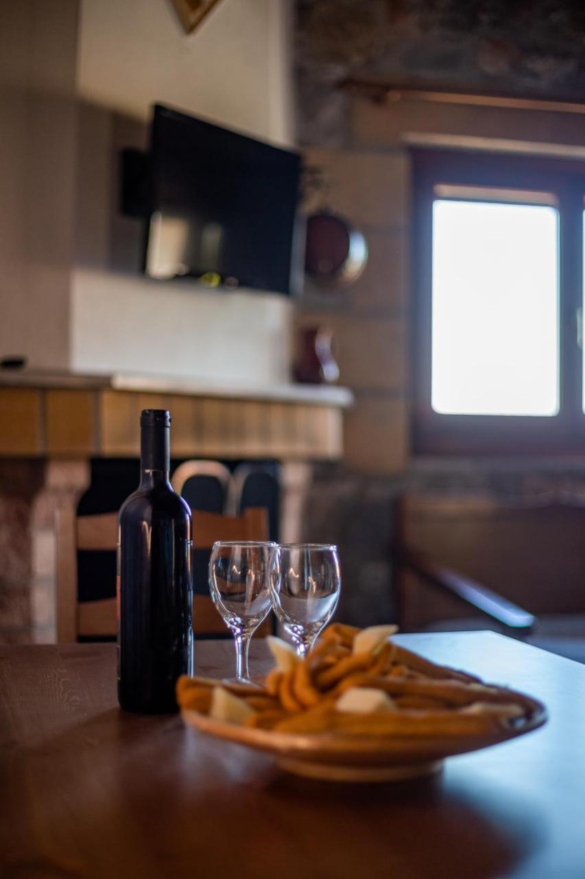 Papanestoras Apartments 카르다밀리 외부 사진